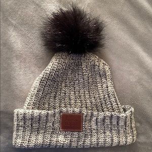 LoveYourMelon cuffed beanie